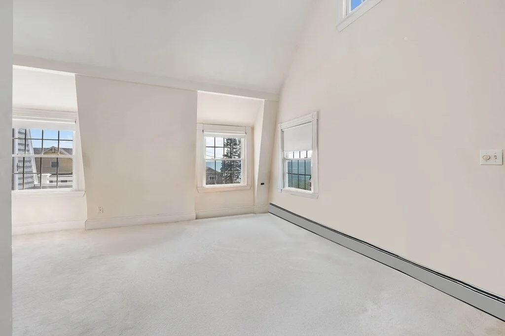 5 bed, 3 bath apartment for rent at 4 Spray Ave Unit SF, Marblehead — photo 20 of 34