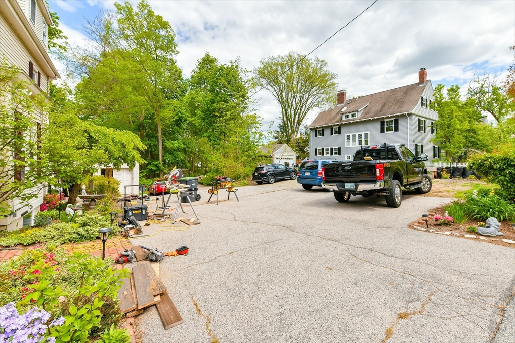 1 bed, 1 bath apartment for rent at 4 Spruce Rd Unit 1, Precinct One/Upper Dedham — photo 13 of 14