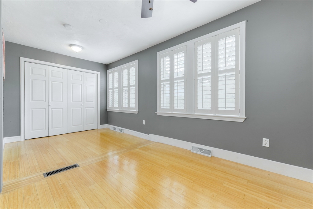1 bed, 1 bath apartment for rent at 4 Spruce Rd Unit 1, Precinct One/Upper Dedham — photo 12 of 14