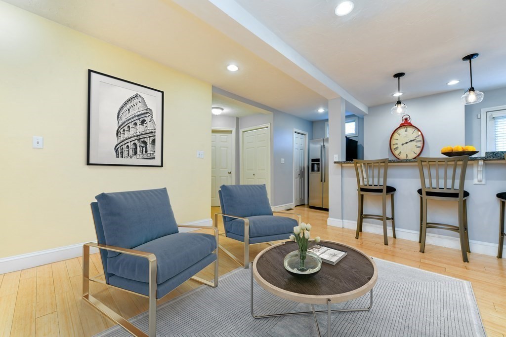 1 bed, 1 bath apartment for rent at 4 Spruce Rd Unit 1, Precinct One/Upper Dedham — photo 3 of 14