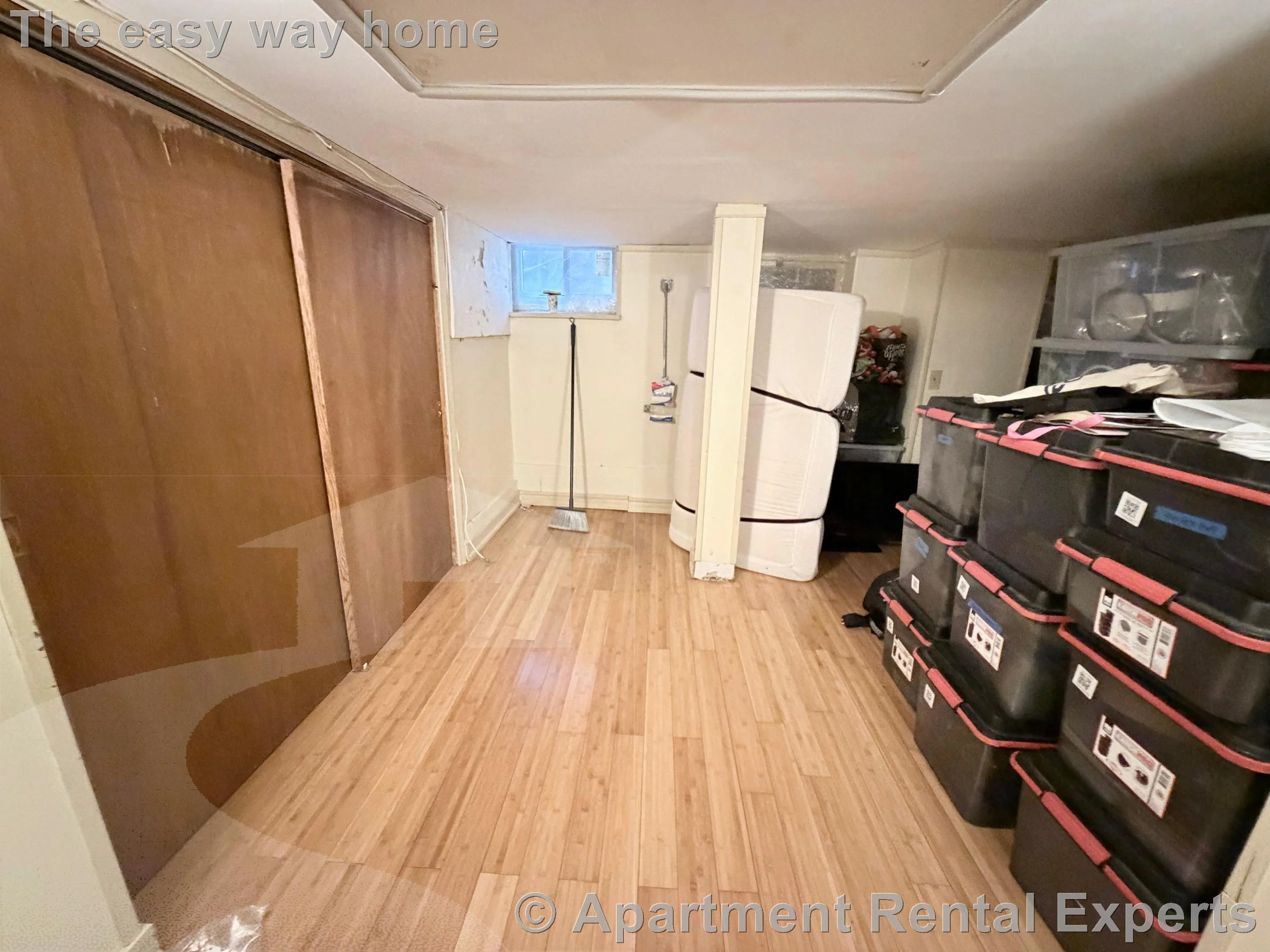 4 bed, 2 bath apartment for rent at 4 Saint Mary Rd, Central Square — photo 21 of 25