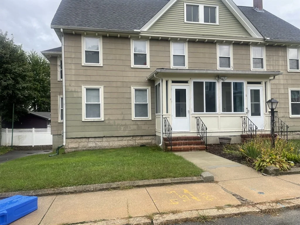 3 bed, 1 bath apartment for rent at 4 State St Unit 0, Milford