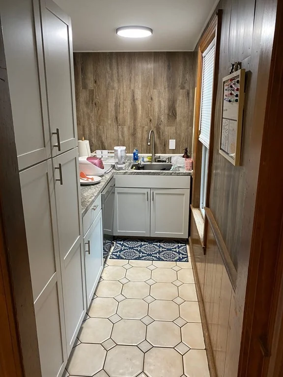 3 bed, 1 bath apartment for rent at 4 State St Unit 0, Milford — photo 6 of 13