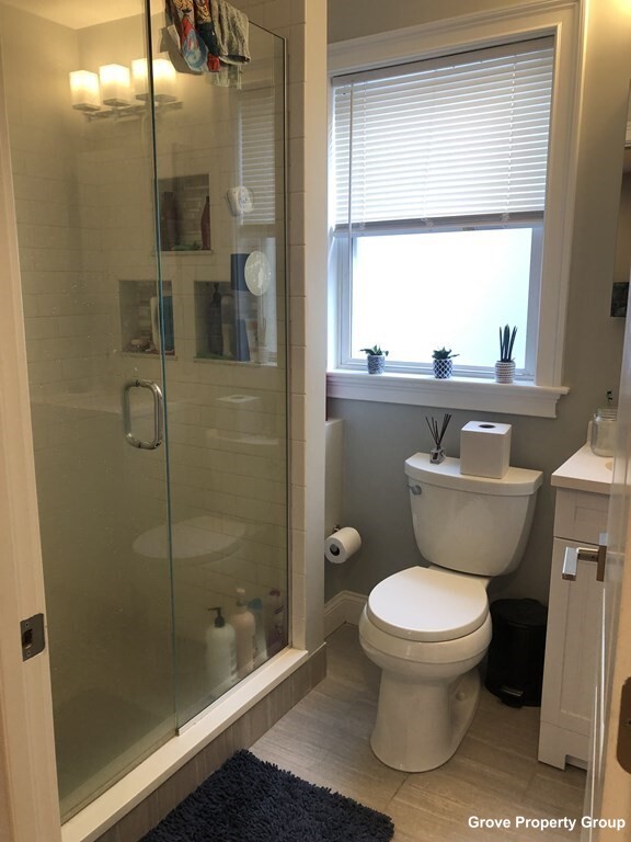4 bed, 1.5 bath apartment for rent at 4 Sumner St Unit 195 E. Cottage - Unit 2, Dorchester — photo 7 of 9