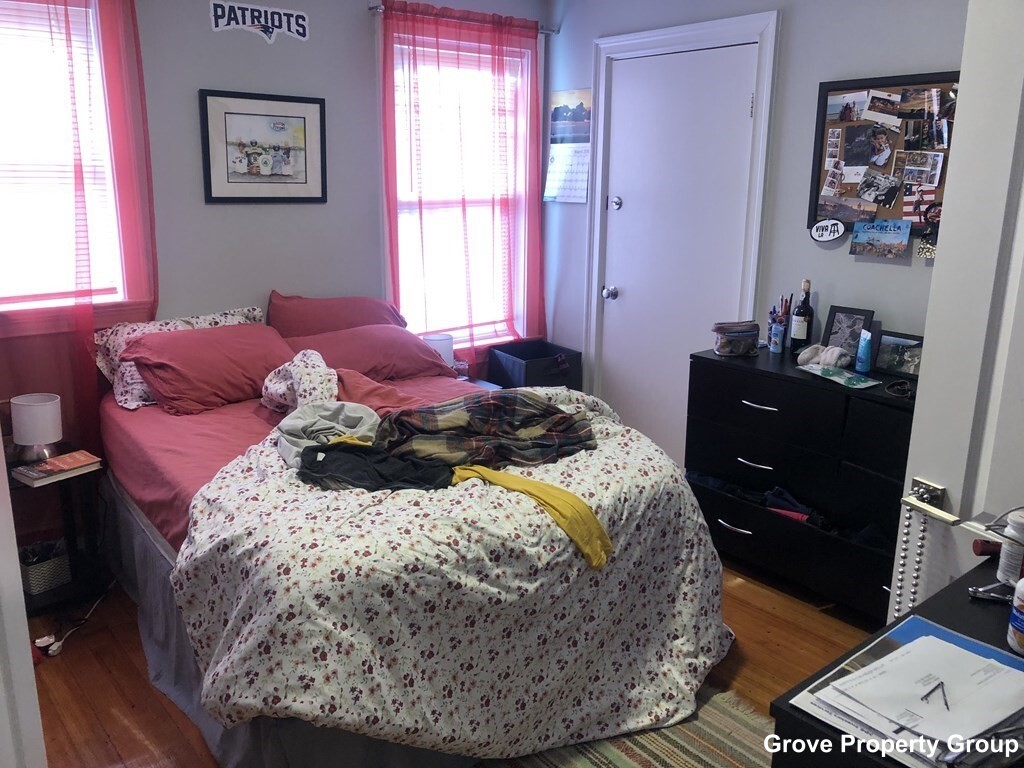 4 bed, 1.5 bath apartment for rent at 4 Sumner St Unit 195 E. Cottage - Unit 2, Dorchester — photo 6 of 9