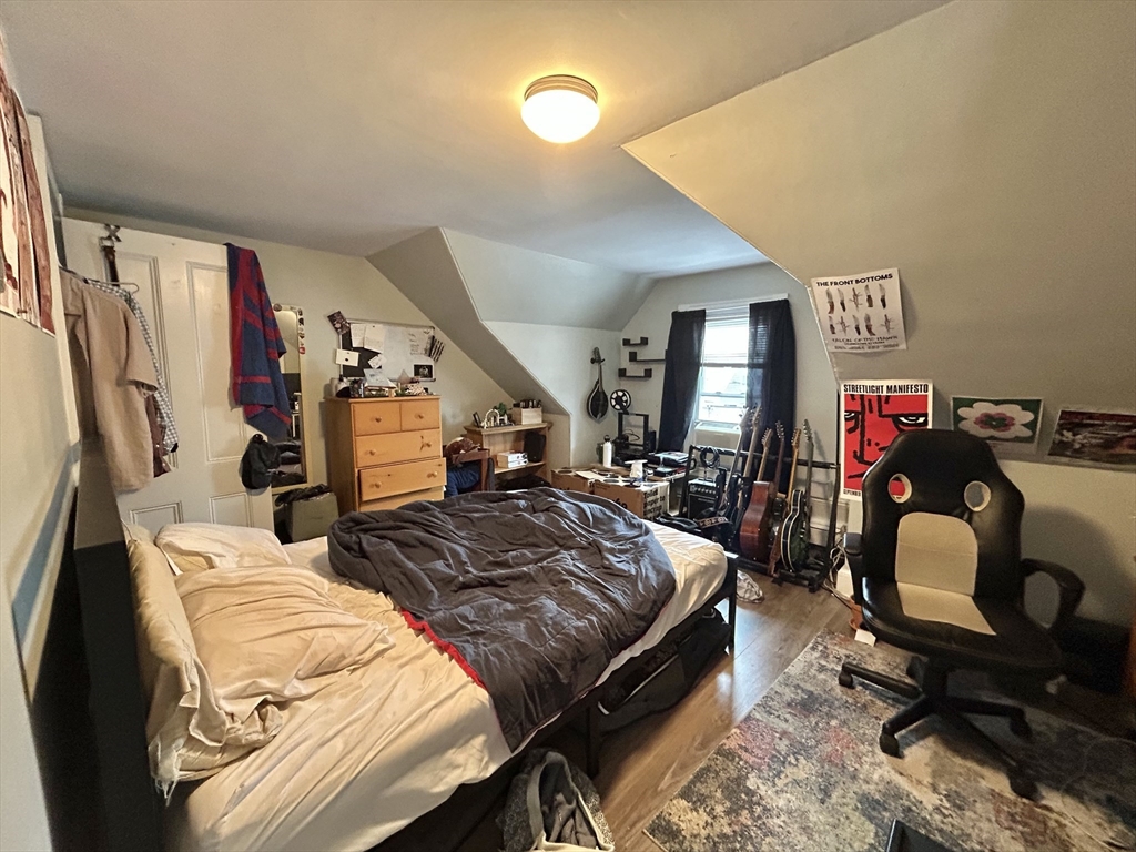 4 bed, 2 bath apartment for rent at 4 Swetts Ct Unit -, Watertown — photo 10 of 15