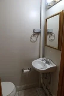4 bed, 1 bath apartment for rent at 4 Thurston St, Foxboro — photo 11 of 32