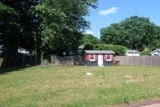 4 bed, 1 bath apartment for rent at 4 Thurston St, Foxboro — photo 30 of 32