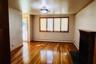 4 bed, 1 bath apartment for rent at 4 Thurston St, Foxboro — photo 3 of 32