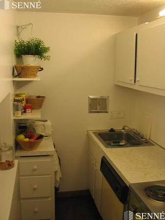 1 bed, 1 bath apartment for rent at 4 Trowbridge Pl Unit 6A, Mid Cambridge
