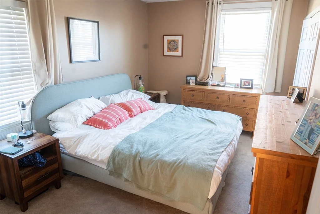 4 bed, 2 bath apartment for rent at 4 Tyndale St Unit 2, Roslindale — photo 10 of 20