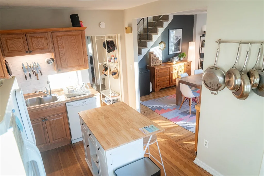 4 bed, 2 bath apartment for rent at 4 Tyndale St Unit 2, Roslindale — photo 7 of 20