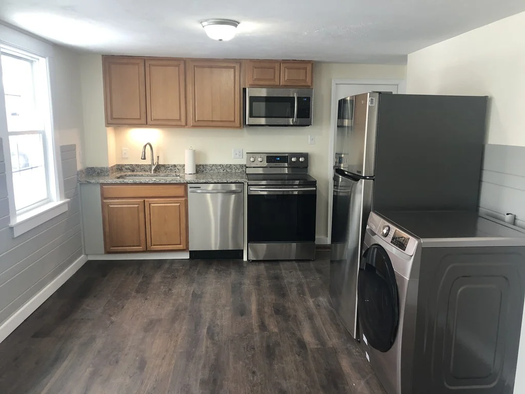 2 bed, 1 bath apartment for rent at 4 Underwood Ct Unit 1, Westborough — photo 4 of 19