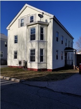 2 bed, 1 bath apartment for rent at 4 Underwood Ct Unit 3, Westborough — photo 1 of 16