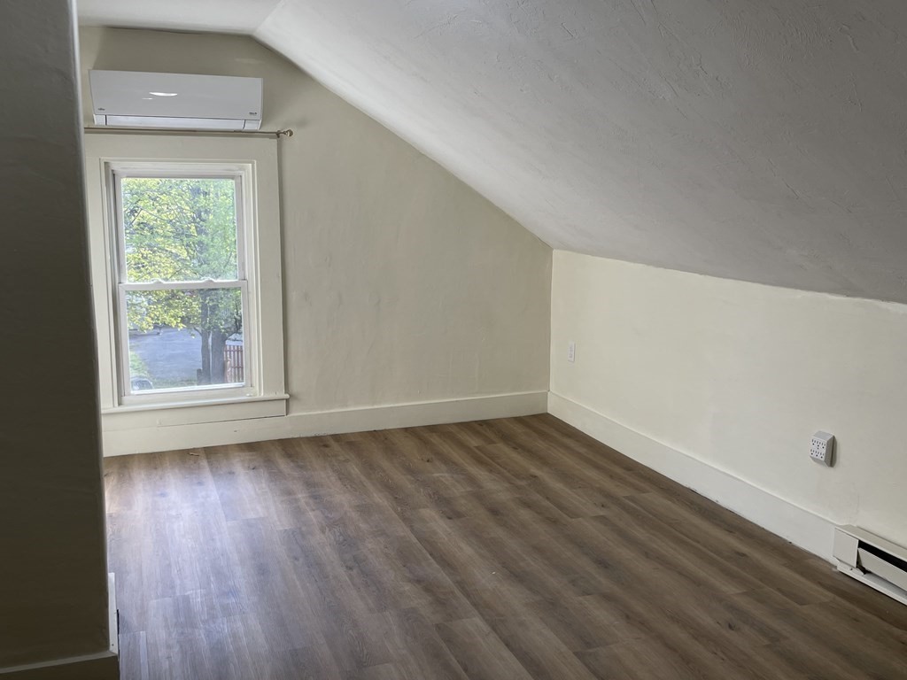2 bed, 1 bath apartment for rent at 4 Underwood Ct Unit 3, Westborough — photo 11 of 16