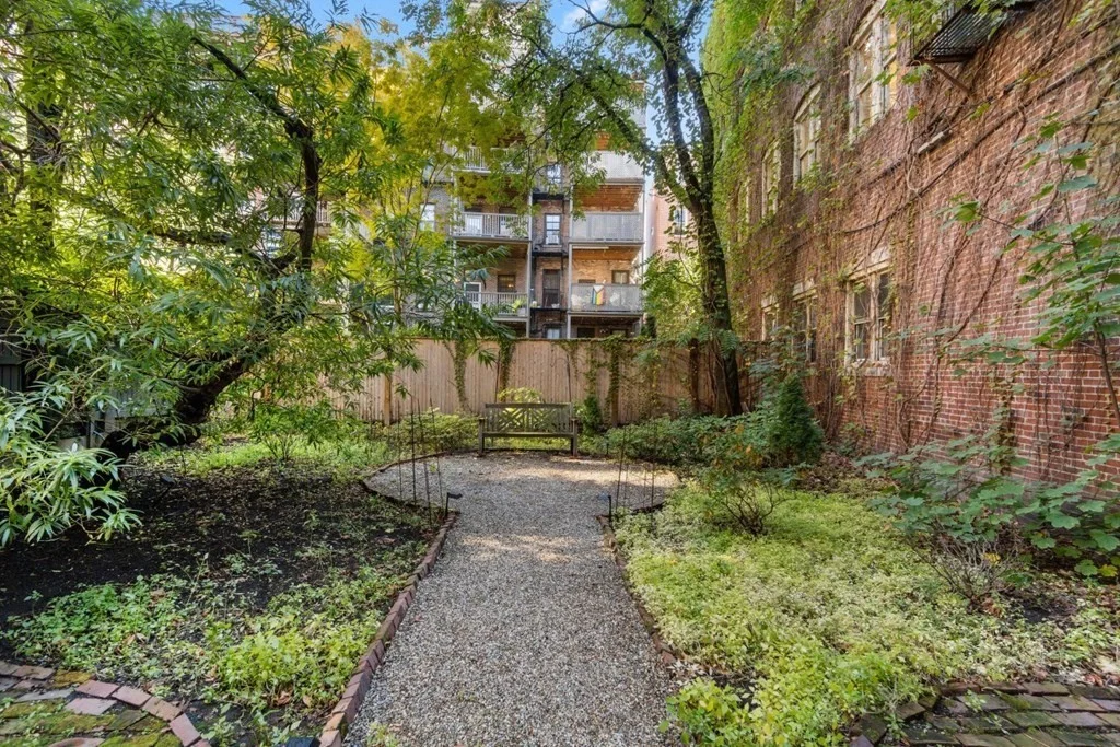 2 bed, 1 bath apartment for rent at 4 Union Park St Unit 1, South End — photo 26 of 28