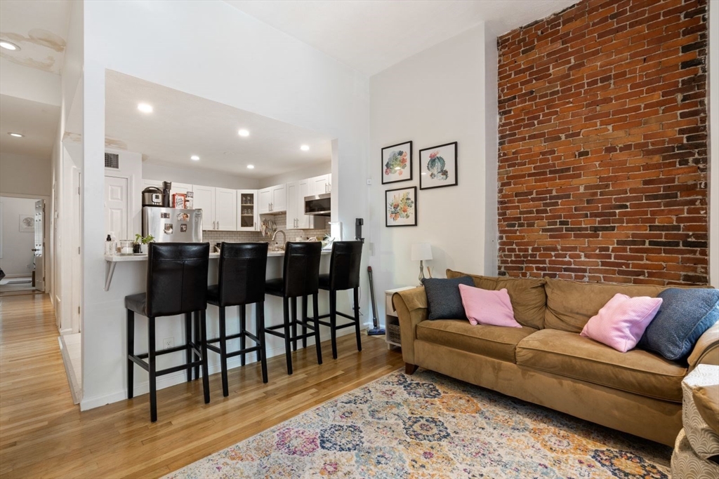 2 bed, 1 bath apartment for rent at 4 Union Park St Unit 2, South End — photo 3 of 17