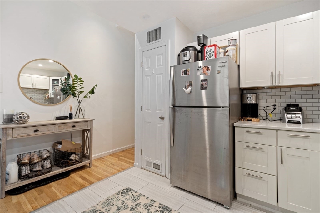 2 bed, 1 bath apartment for rent at 4 Union Park St Unit 2, South End — photo 9 of 17
