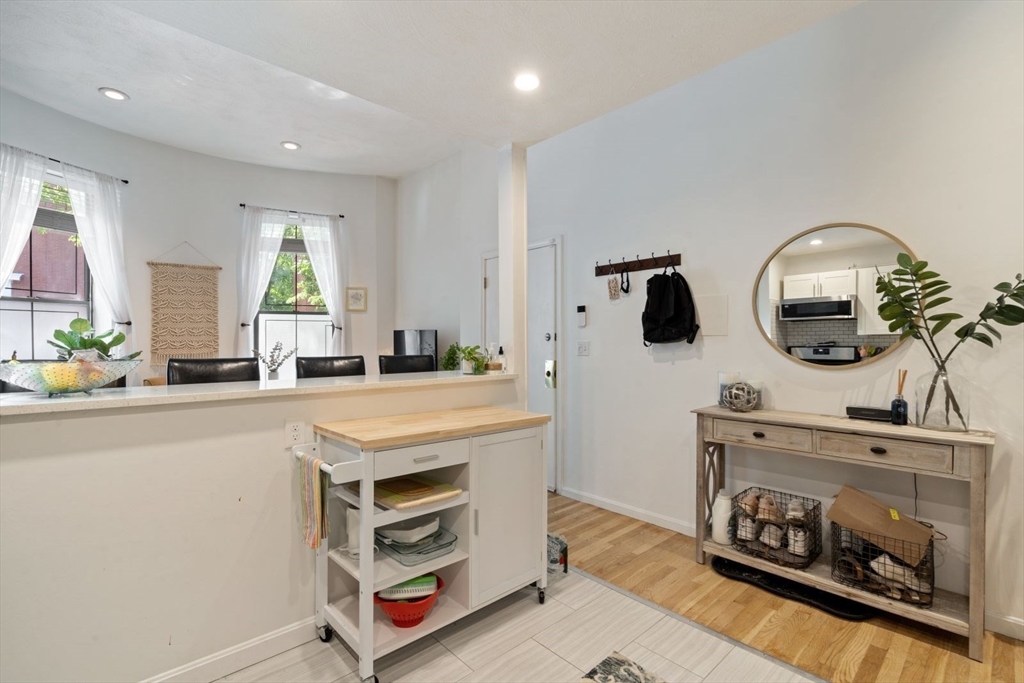 2 bed, 1 bath apartment for rent at 4 Union Park St Unit 2, South End — photo 8 of 17