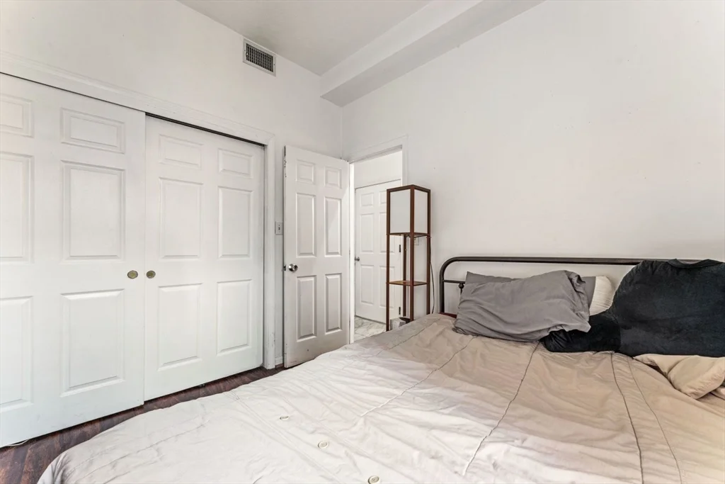 2 bed, 1 bath apartment for rent at 4 Union Park St Unit 3, South End — photo 15 of 19