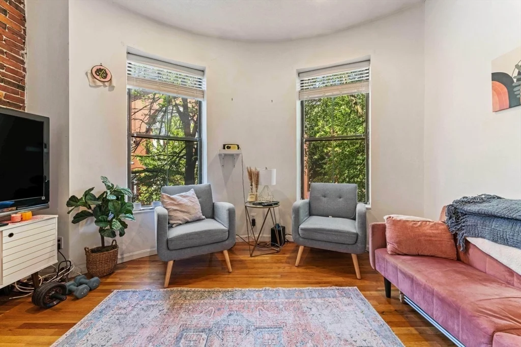 2 bed, 1 bath apartment for rent at 4 Union Park St Unit 3, South End — photo 6 of 19