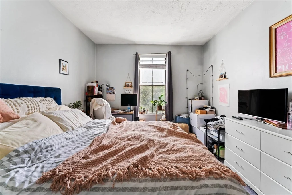 2 bed, 1 bath apartment for rent at 4 Union Park St Unit 3, South End — photo 10 of 19