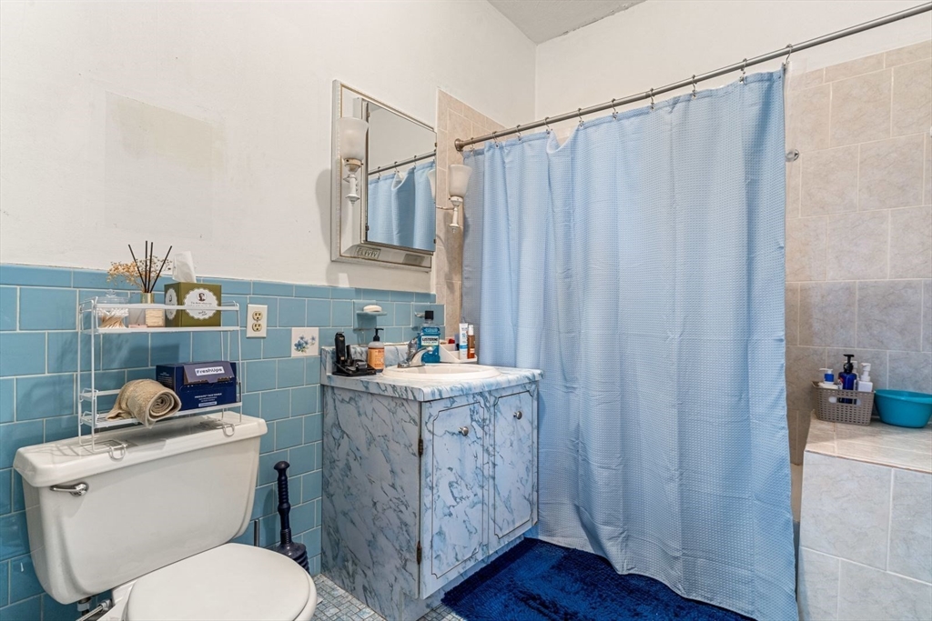 3 bed, 2 bath apartment for rent at 4 Union Park St Unit 4, South End — photo 10 of 15