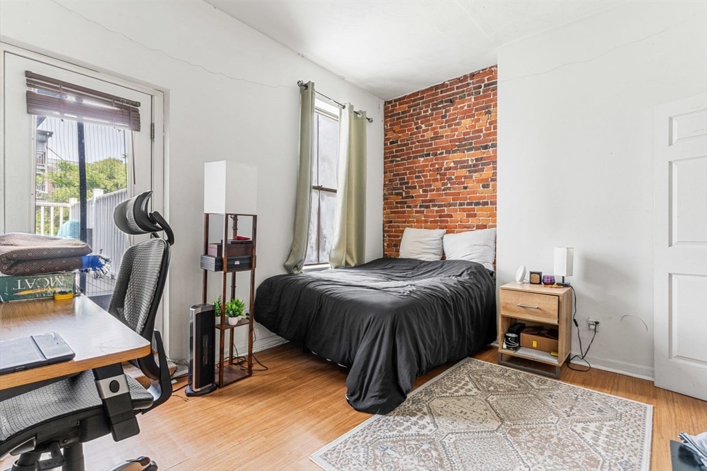 3 bed, 2 bath apartment for rent at 4 Union Park St Unit 4, South End — photo 8 of 15
