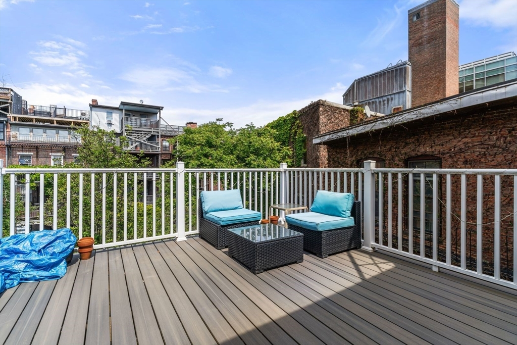 3 bed, 2 bath apartment for rent at 4 Union Park St Unit 4, South End — photo 15 of 15