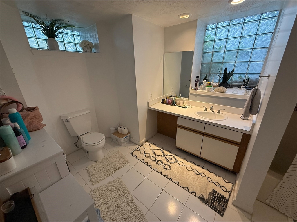 2 bed, 2 bath apartment for rent at 4 Union St Unit A, Brighton — photo 15 of 16