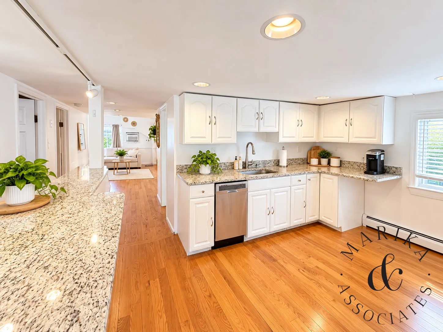 1 bed, 1 bath apartment for rent at 4 Upcrest Rd Unit 4, Brighton — photo 6 of 15