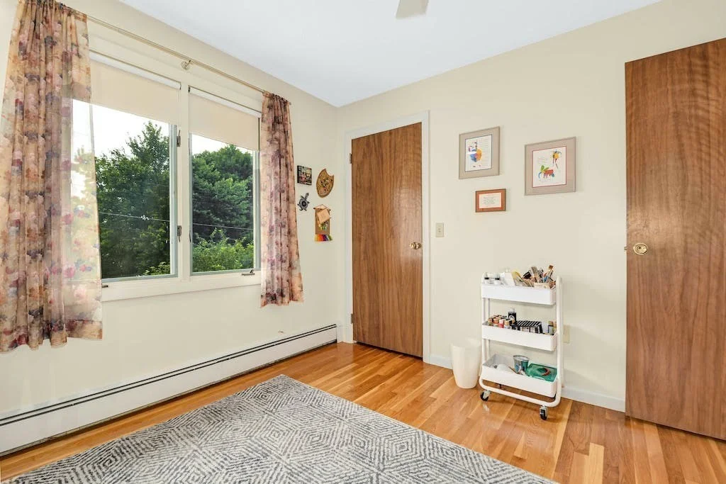 3 bed, 1 bath apartment for rent at 4 Upland Ave Unit 1, Shrewsbury — photo 8 of 10