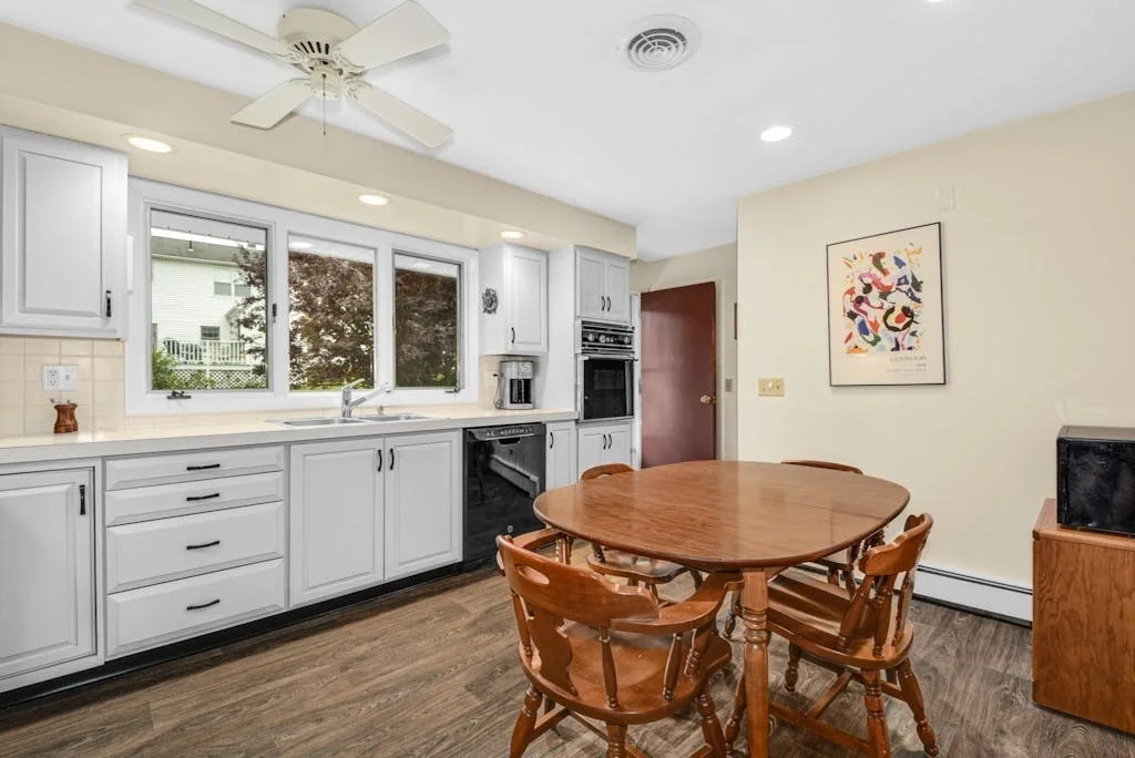 3 bed, 1 bath apartment for rent at 4 Upland Ave Unit 2, Shrewsbury — photo 5 of 10
