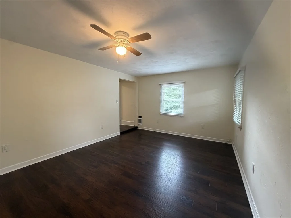 2 bed, 1 bath apartment for rent at 4 Usher Rd Unit 2, West Medford — photo 5 of 16