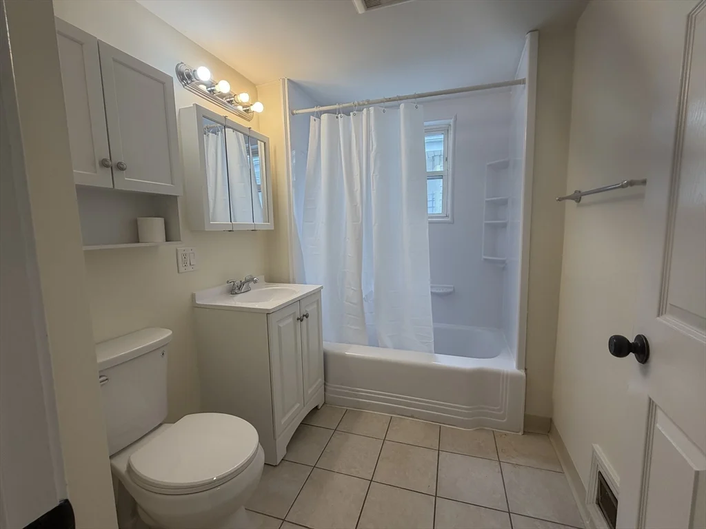 2 bed, 1 bath apartment for rent at 4 Usher Rd Unit 2, West Medford — photo 14 of 16