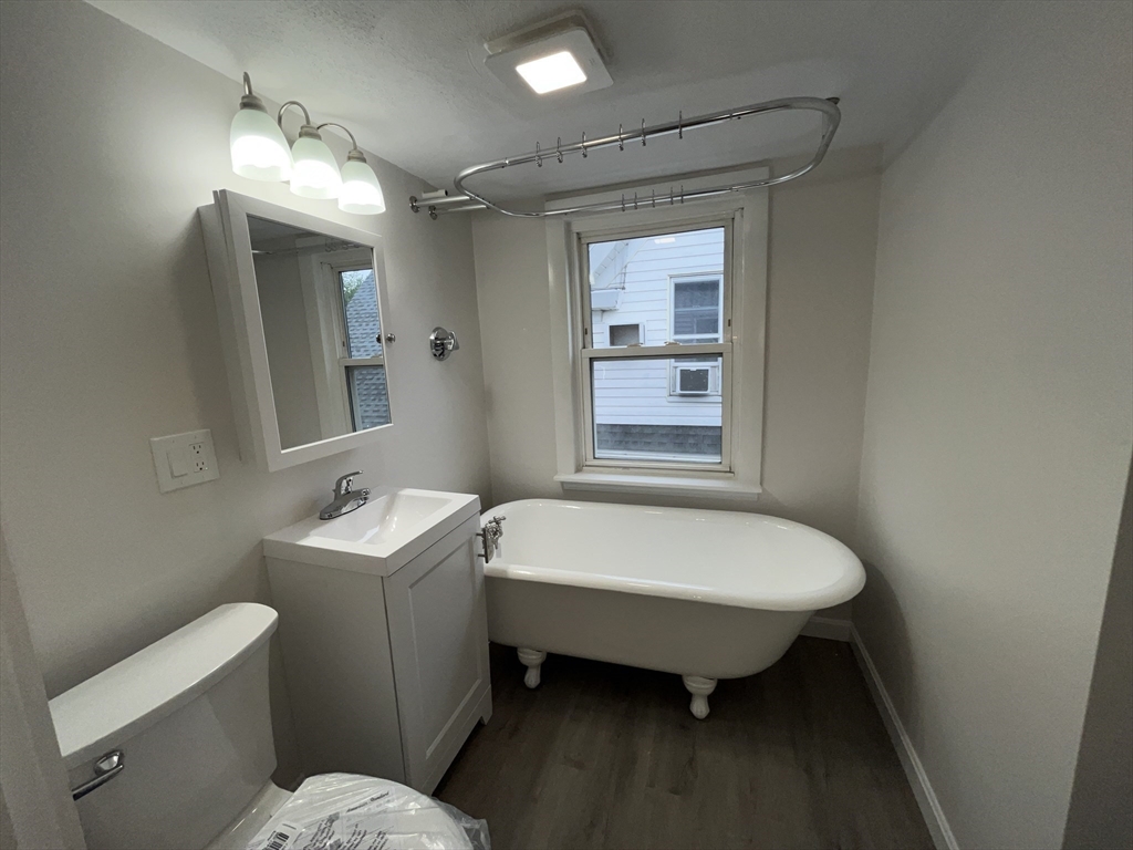 1 bed, 1 bath apartment for rent at 4 Usher Rd Unit 3, Medford — photo 7 of 9