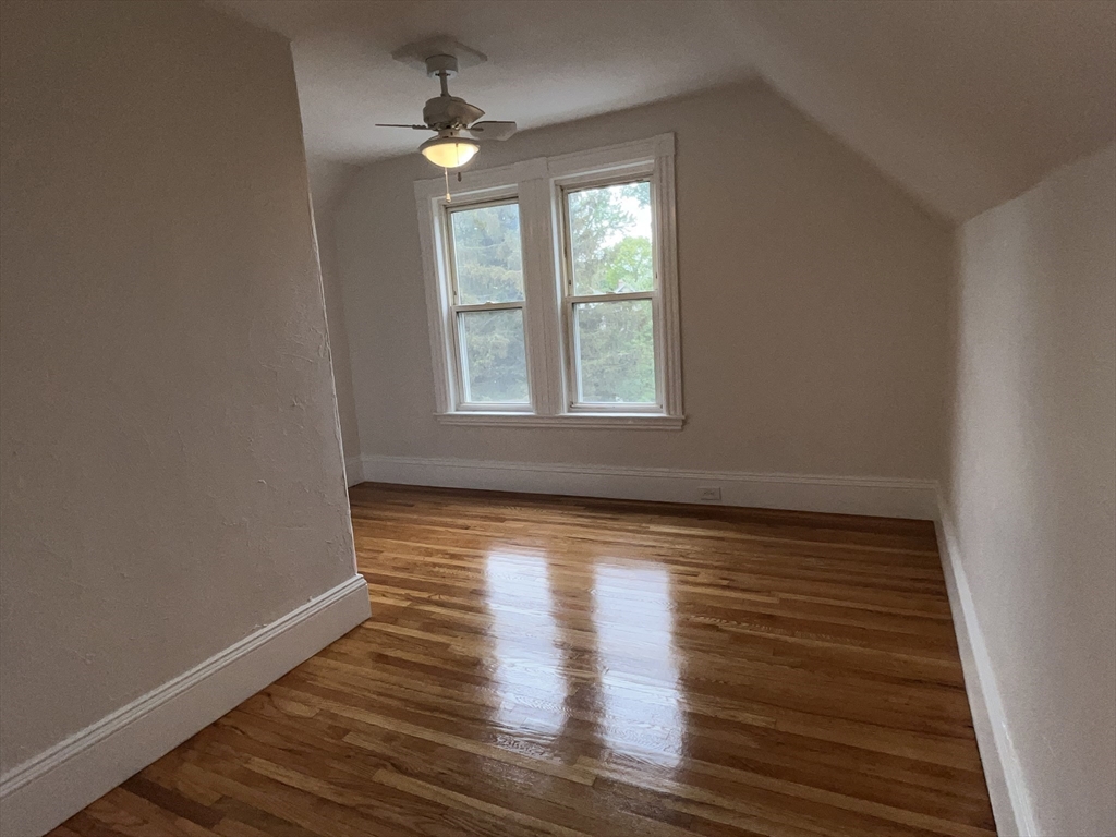1 bed, 1 bath apartment for rent at 4 Usher Rd Unit 3, Medford — photo 5 of 9