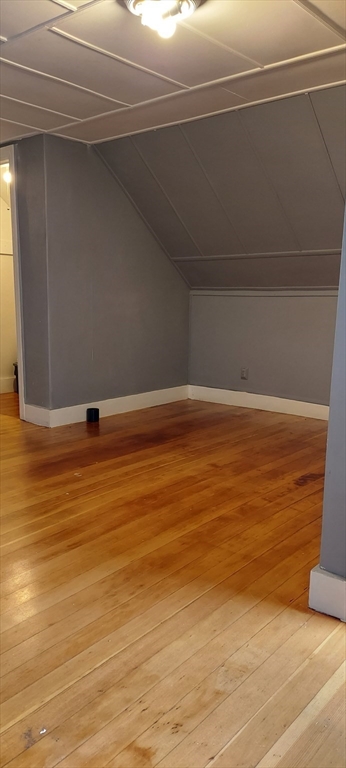 1 bed, 1 bath apartment for rent at 4 View St Unit 3, Worcester — photo 2 of 15