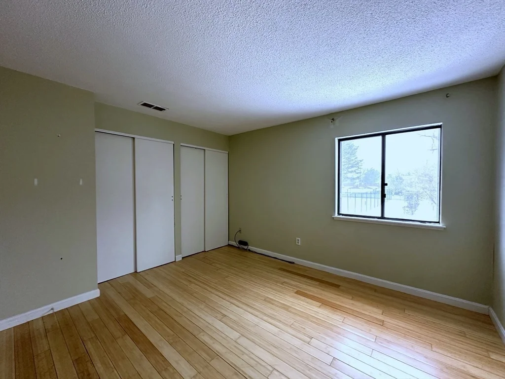 2 bed, 1 bath apartment for rent at 4 Village Brook Unit 4, Natick — photo 10 of 12