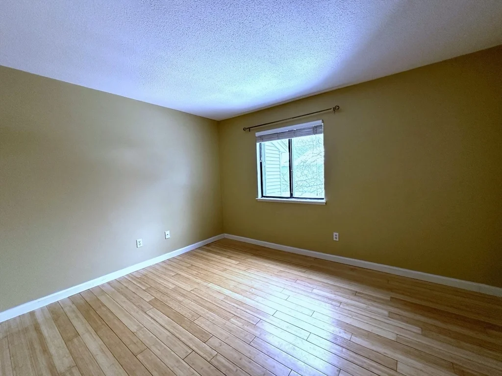 2 bed, 1 bath apartment for rent at 4 Village Brook Unit 4, Natick — photo 7 of 12