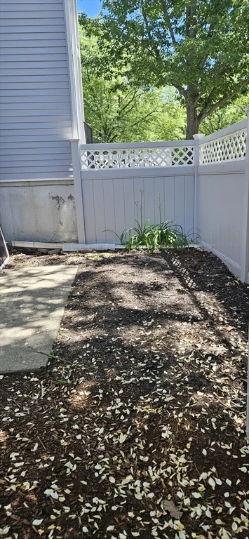 1 bed, 1 bath apartment for rent at 4 Village Rock Ln Unit 4, Natick — photo 10 of 12