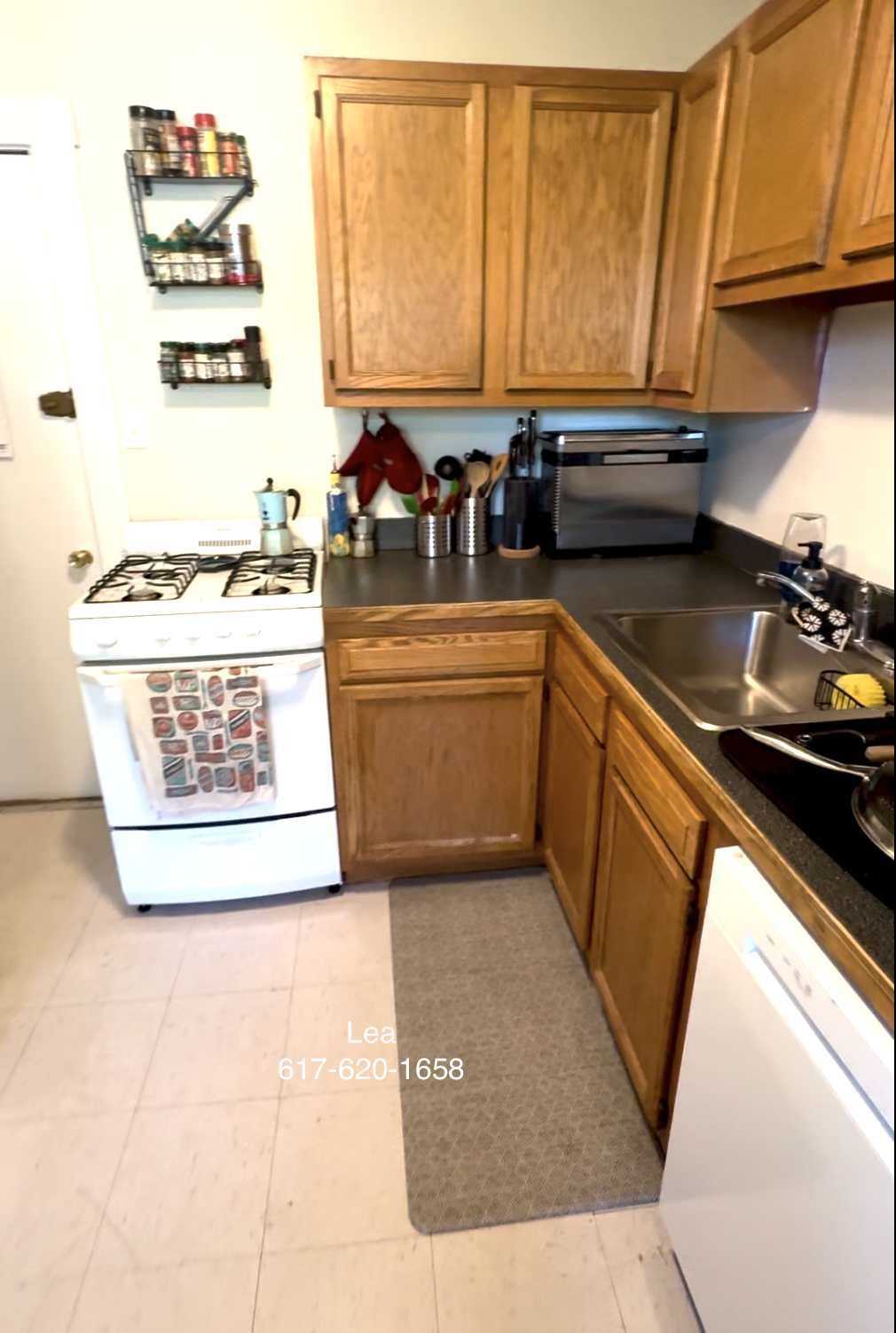 2 bed, 1 bath apartment for rent at 4 Vinal St Unit 11, Brighton — photo 5 of 11