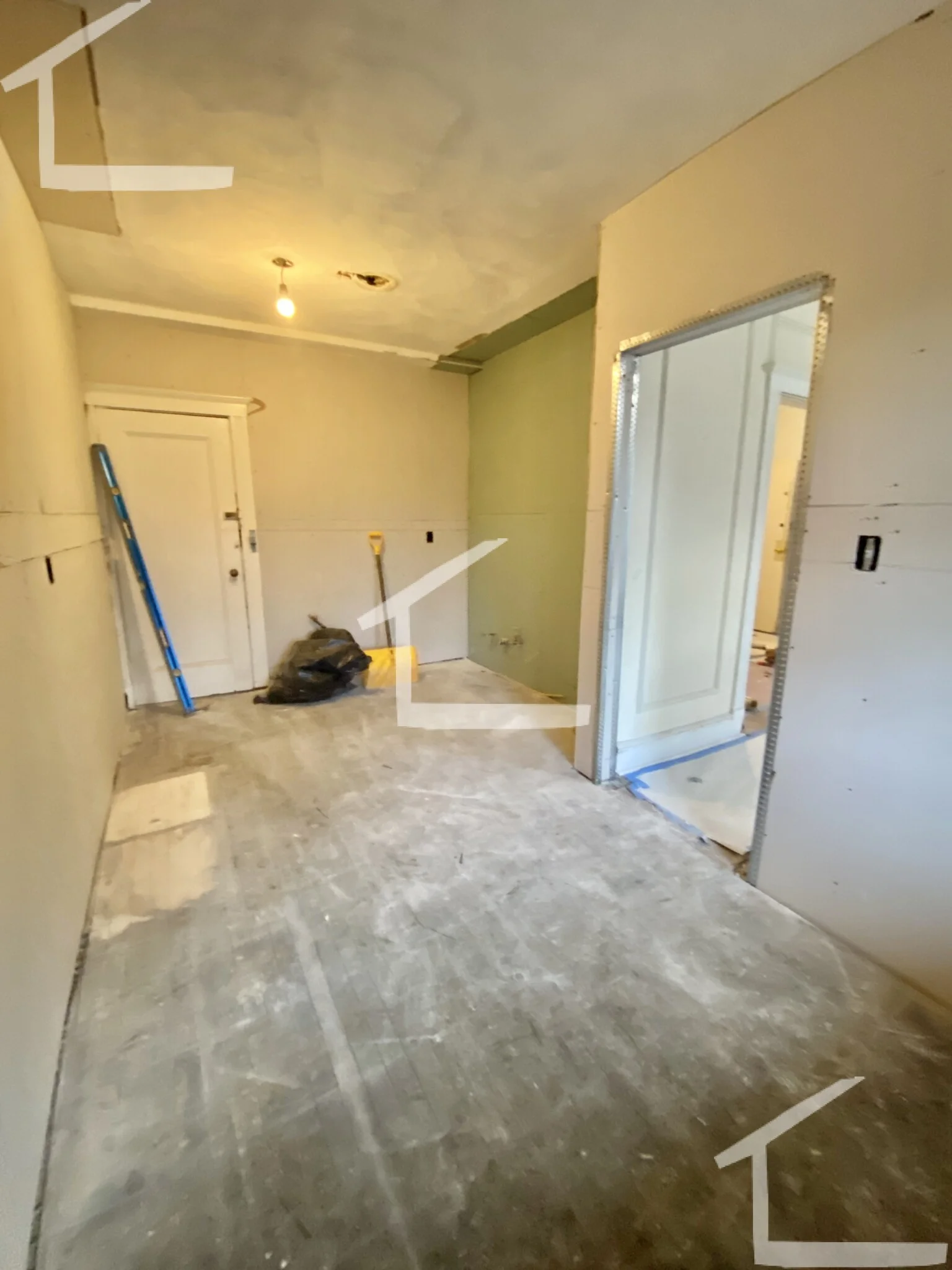 2 bed, 1 bath apartment for rent at 4 Vinal St Unit 3, Brighton — photo 3 of 27