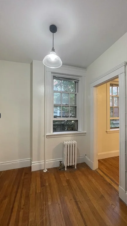 Studio bed, 1 bath apartment for rent at 4 Washington Ave Unit 5, Neighborhood Nine