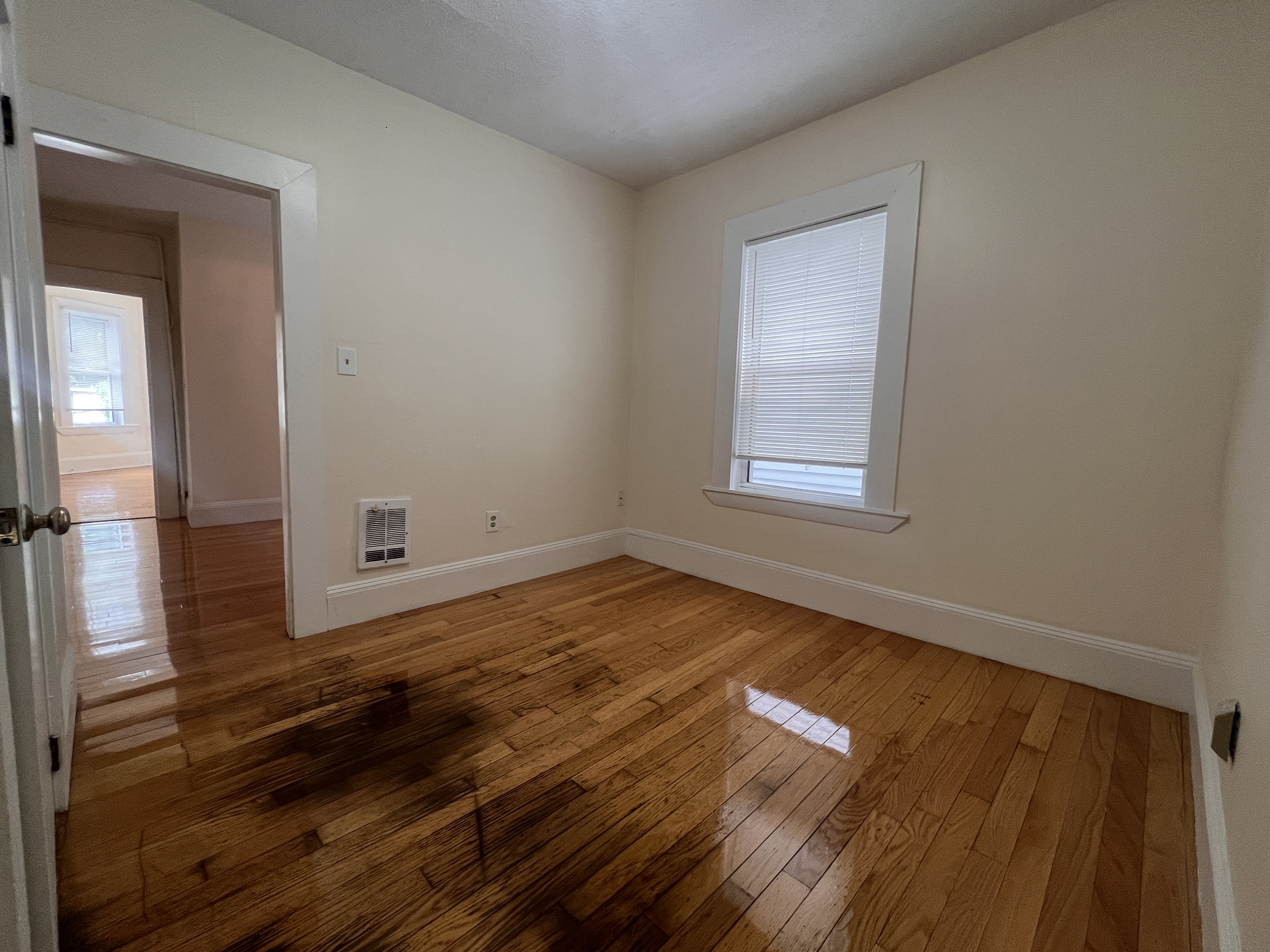 1.5 bed, 1 bath apartment for rent at 4 Watson St Unit 2L, Cambridgeport — photo 6 of 8