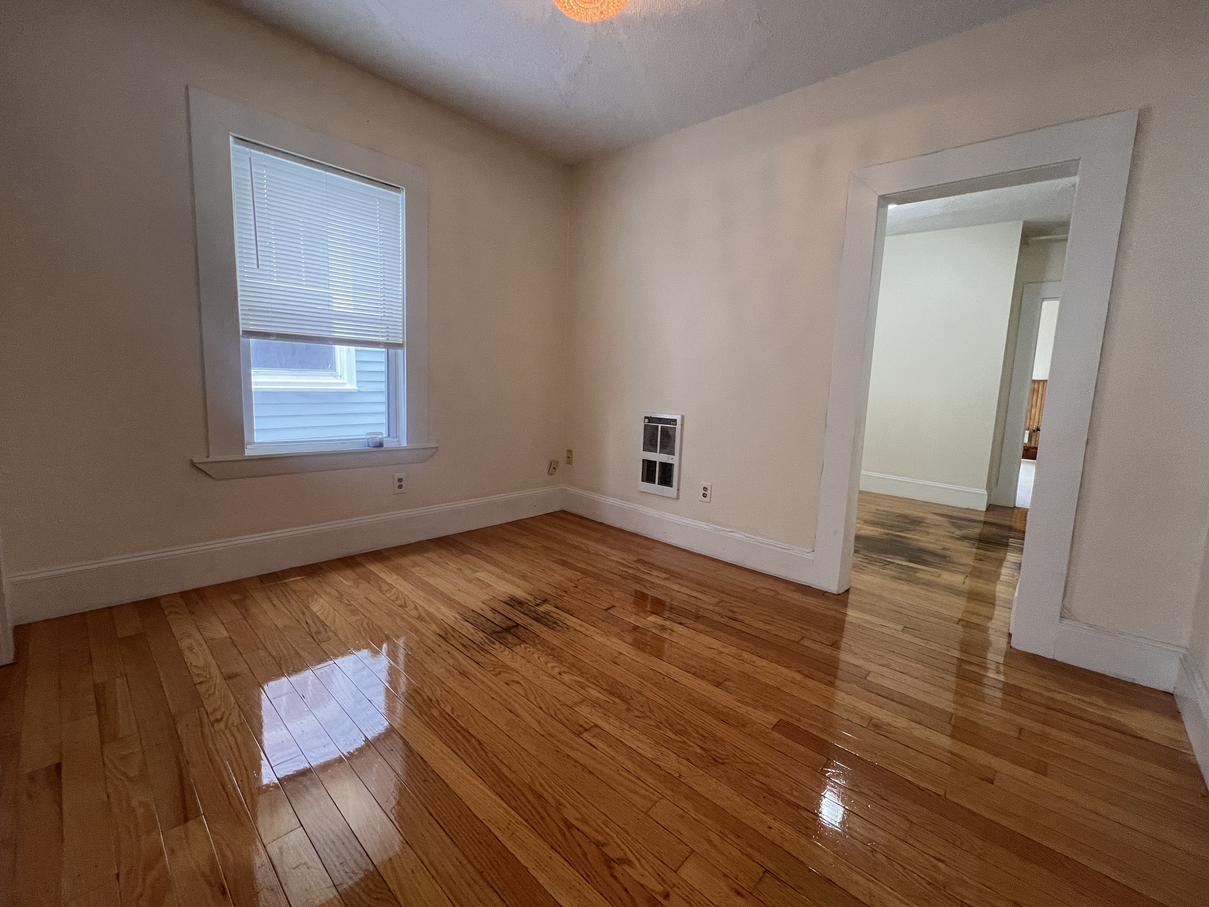 1.5 bed, 1 bath apartment for rent at 4 Watson St Unit 2L, Cambridgeport — photo 3 of 8