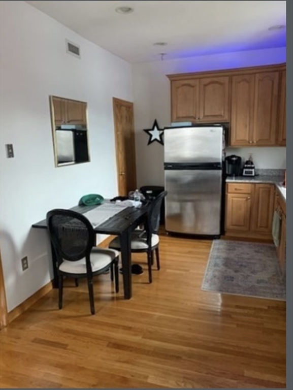 2 bed, 2 bath apartment for rent at 4 Webb Park Unit 3, South Boston — photo 6 of 12
