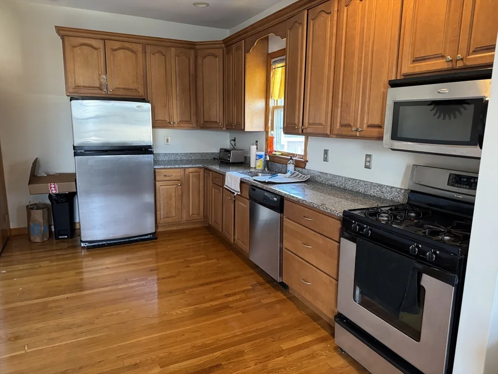 2 bed, 2 bath apartment for rent at 4 Webb Park Unit 3, South Boston