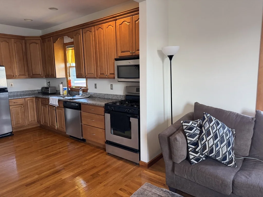 2 bed, 2 bath apartment for rent at 4 Webb Park Unit 3, South Boston — photo 3 of 13