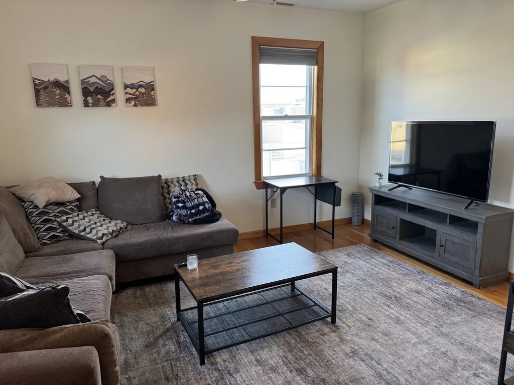 2 bed, 2 bath apartment for rent at 4 Webb Park Unit 3, South Boston — photo 4 of 13
